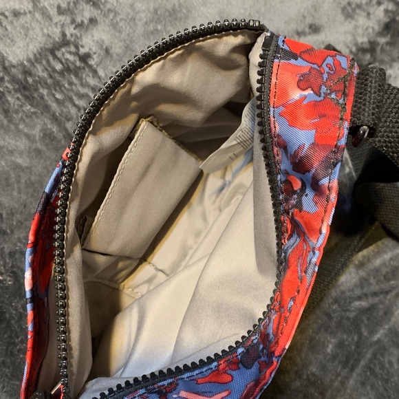 KIPLING- Floral Crossbody Bag - Red/Blue/Black with the Iconic Monkey Keychain. - Picture 7 of 10